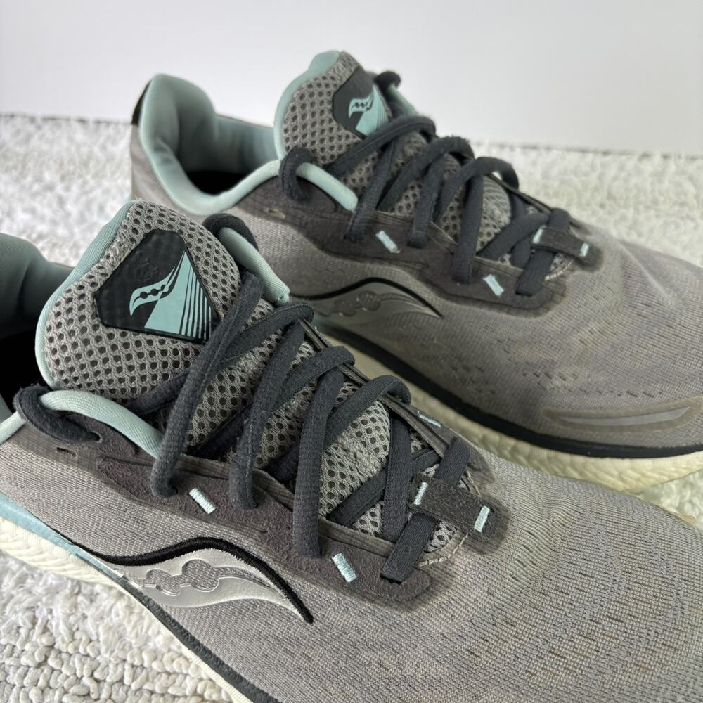 Saucony Womens Triumph 19 S10678-20 Gray Running Shoes Sneakers Size 9 - Picture 9 of 12